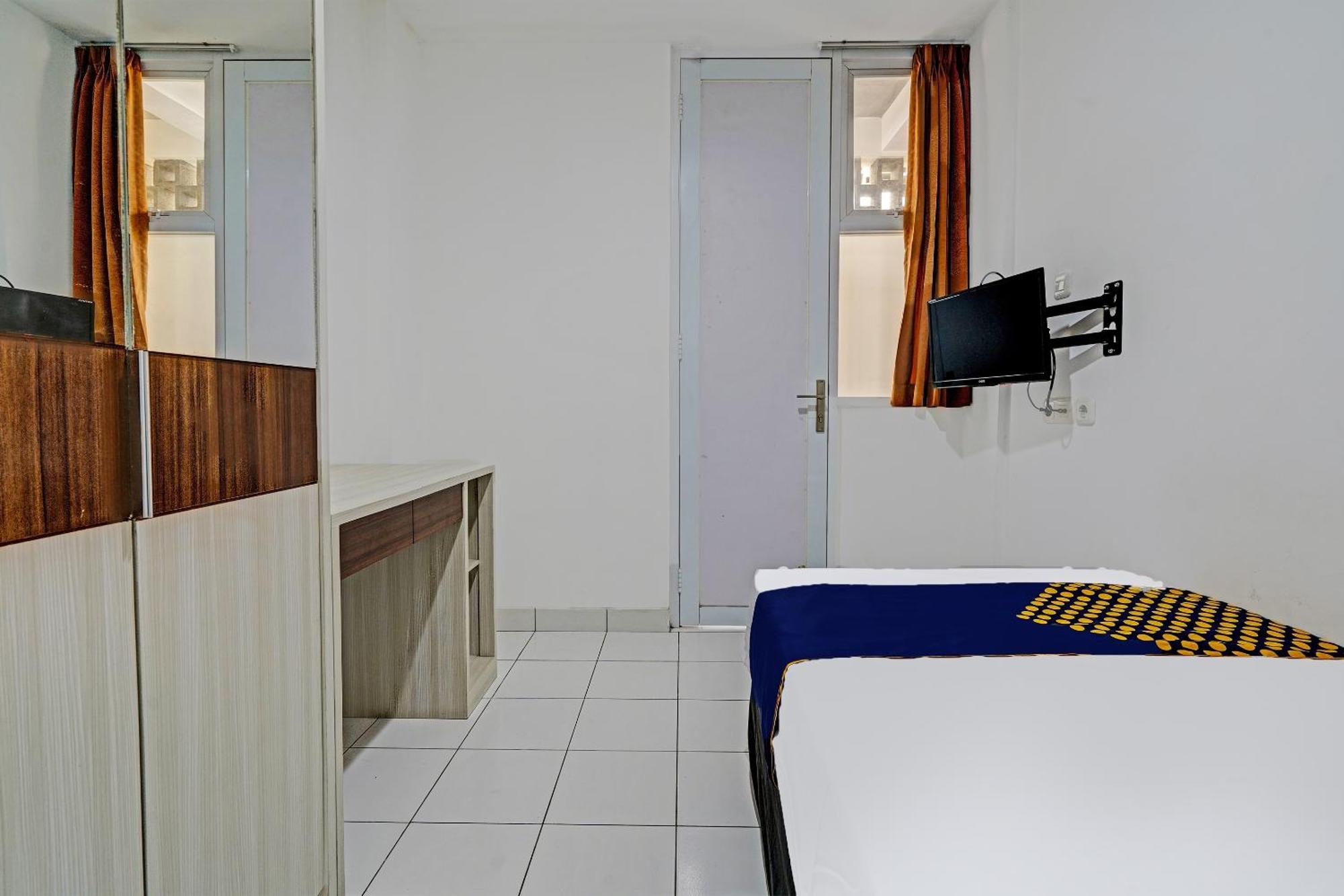 Super Oyo 2190 Alamanda 7 Syariah Бандунг Экстерьер фото